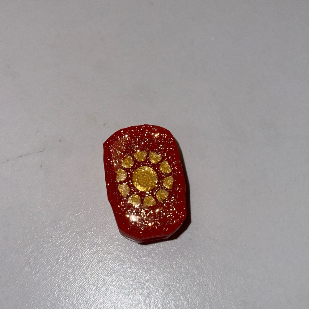 straw charm. - Picture 3 of 4